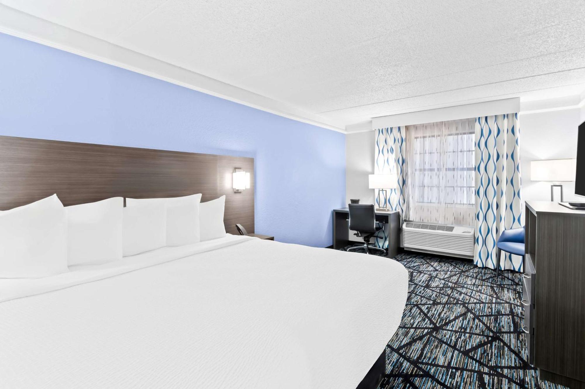 Best Western Schaumburg - O'Hare Nw Exterior photo